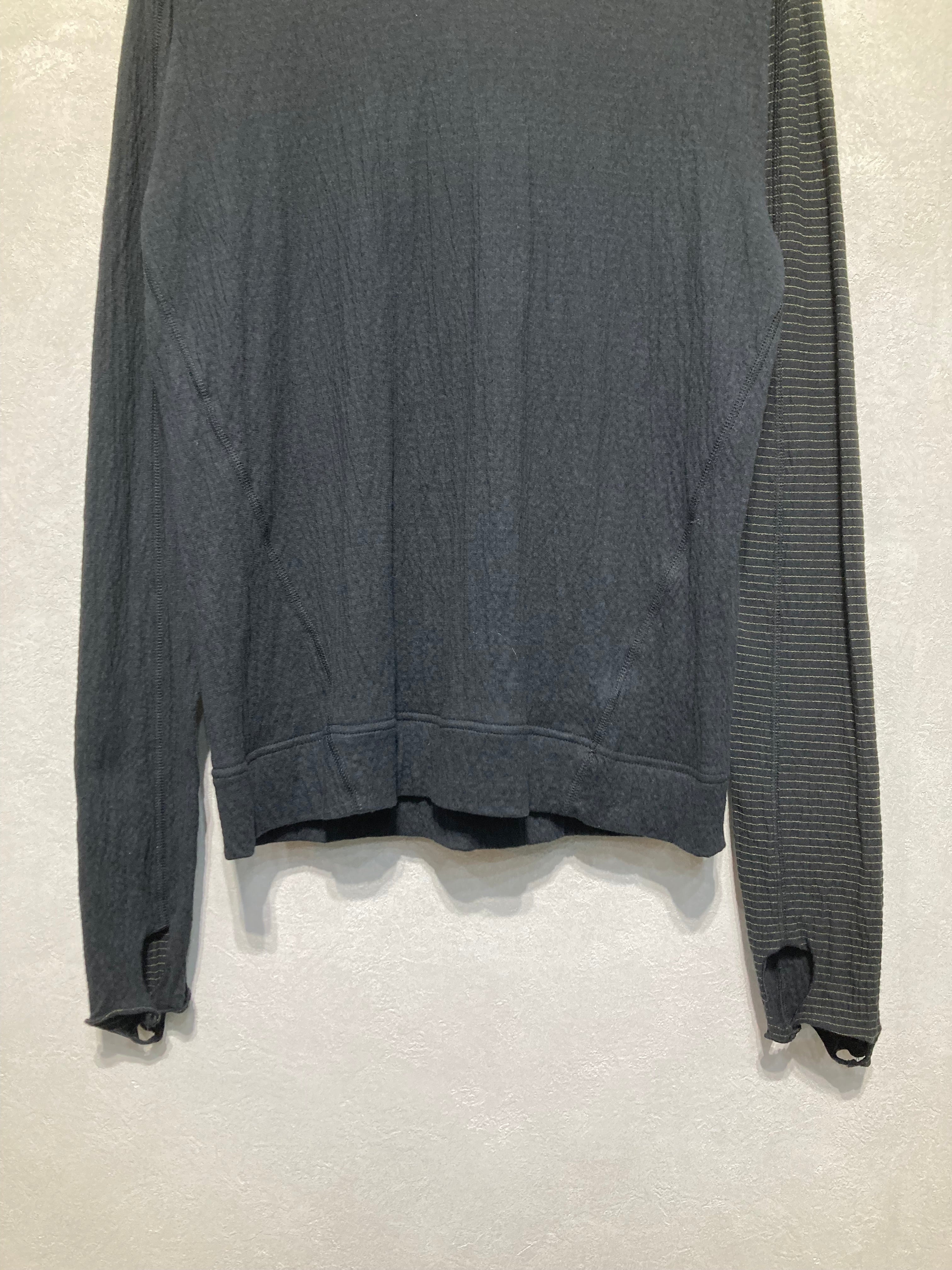 JIAN YE / GUAI HOOD LON T - Black