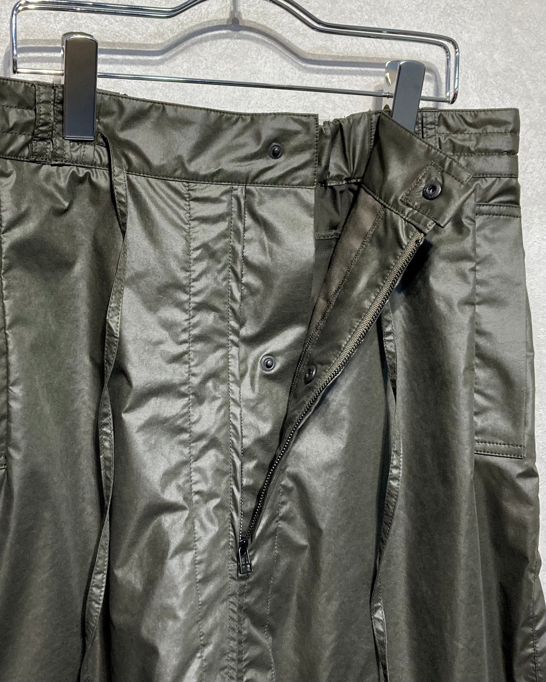 JIAN YE / GUAI MORPH PANTS - Olive