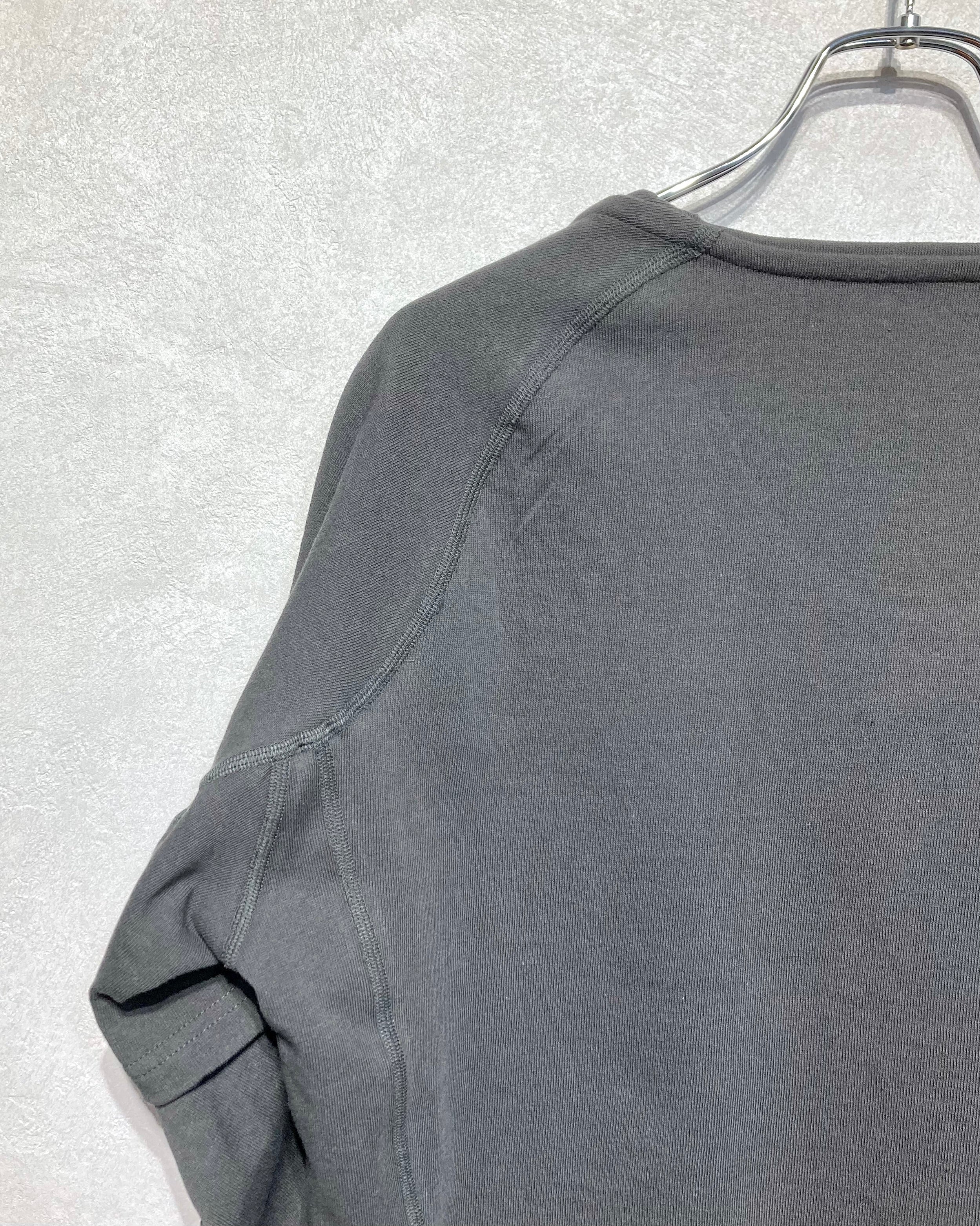 OPPOSE DUALITY / ONE SIDE HALF LONG SLEEVE T-SHIRTS - Gray