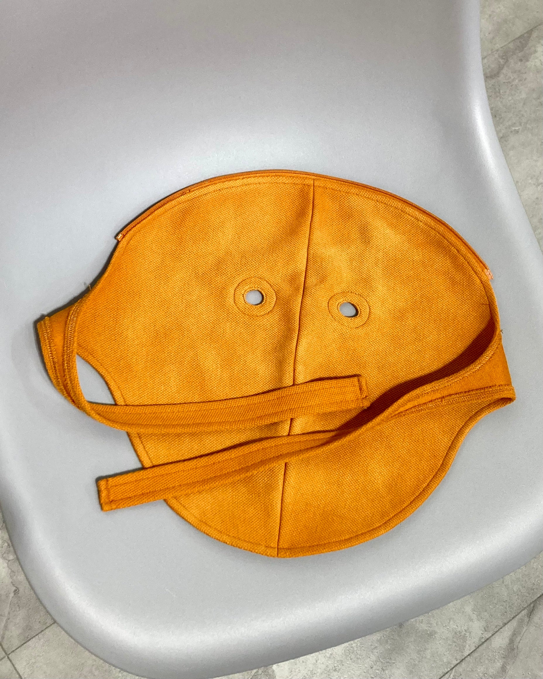 JIAN YE / GUAI MASK HOOD - Mustard