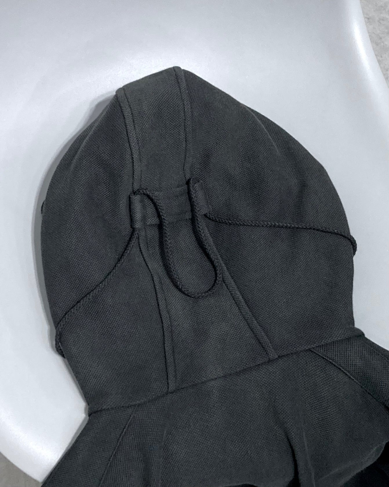 JIAN YE / GUAI MASK HOOD - Black