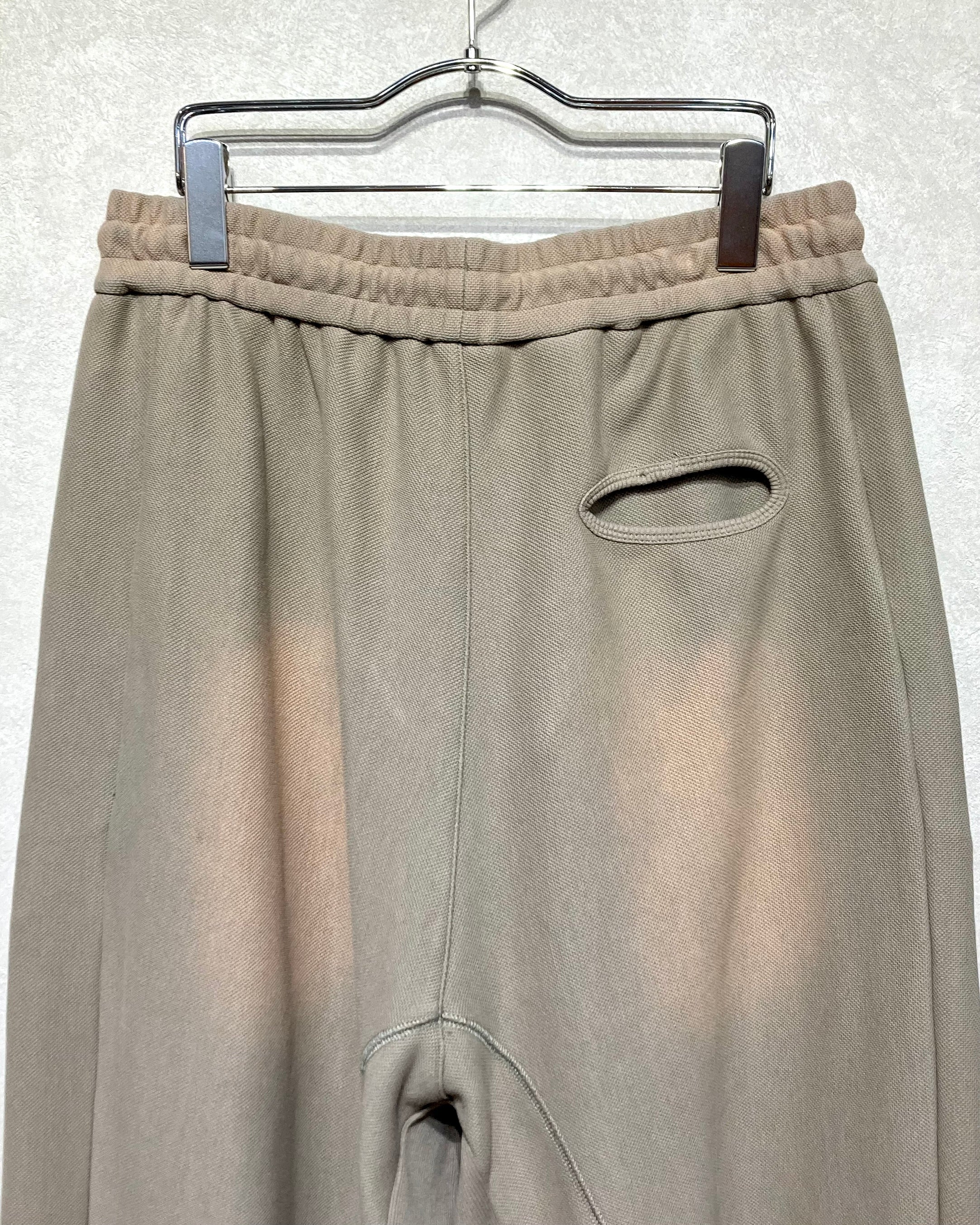 JIAN YE / GUAI SWEAT PANTS - Ecru