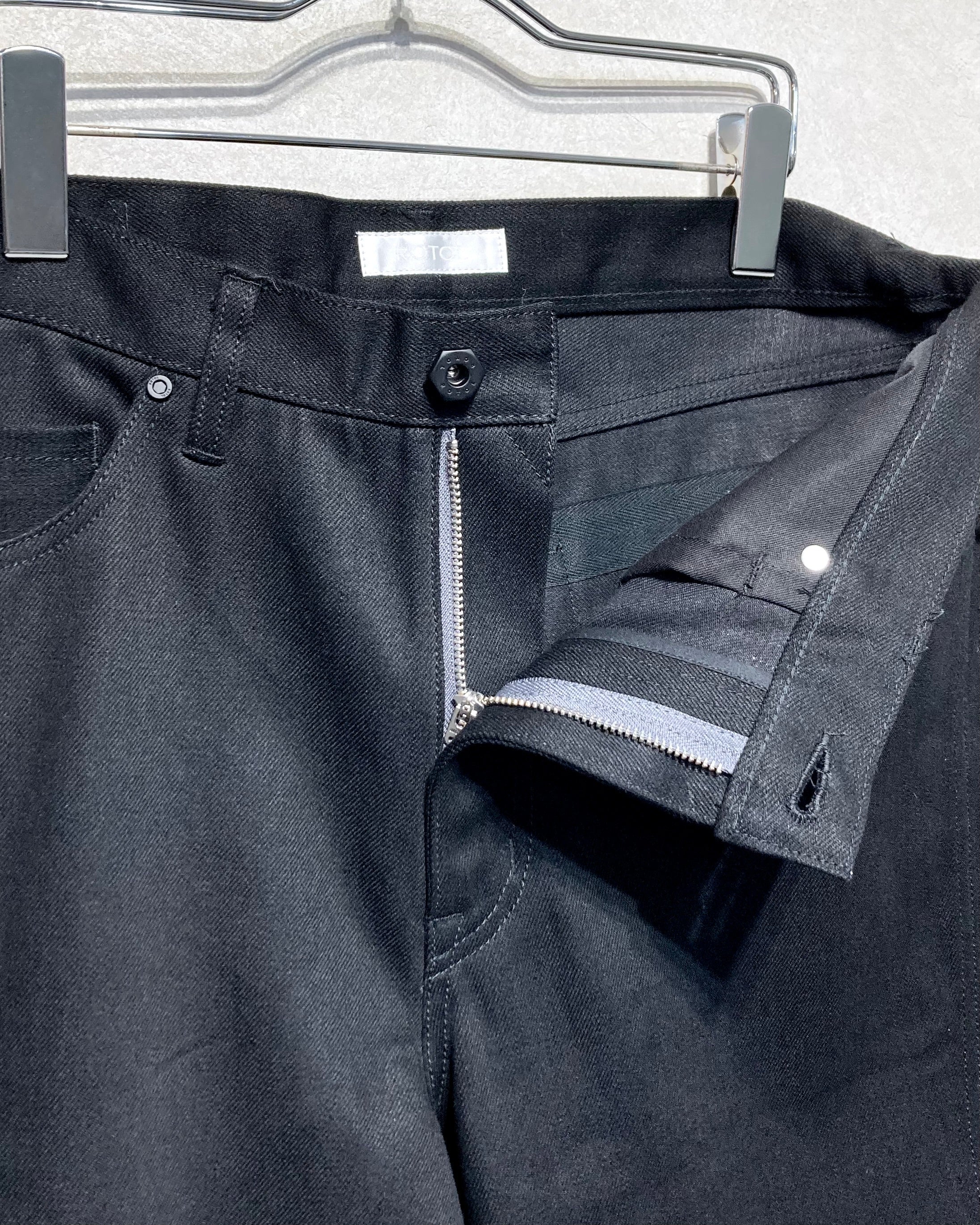 ROTOL / TRIPLE SEAMS 6P DENIM SHORTS - Black